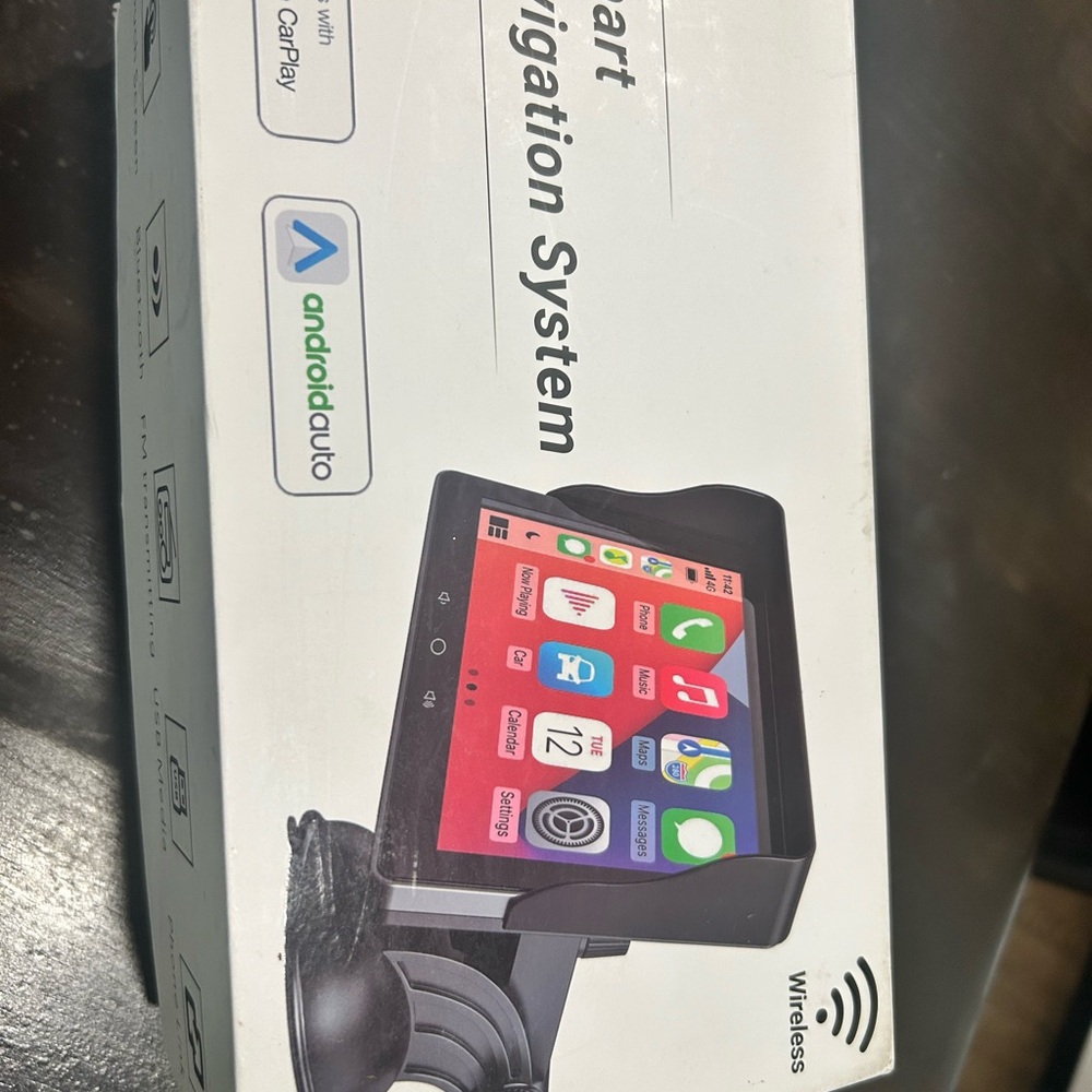 Universal Black Car Navigation Tablet Mount with Wireless Connectivity